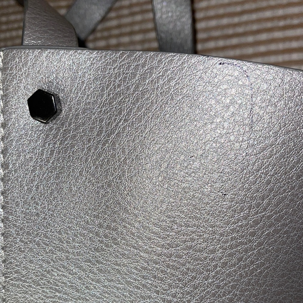 Neiman Marcus Structured Elegant Silver Tote Bag Neiman Marcus - Picture 5 of 9